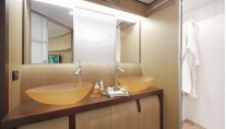 Yacht SOLARIS -  Guest Ensuite